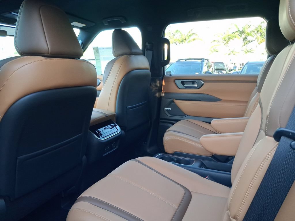 New 2026 Nissan Armada SL w/ Captain's Chari Seat Package RWD image 5