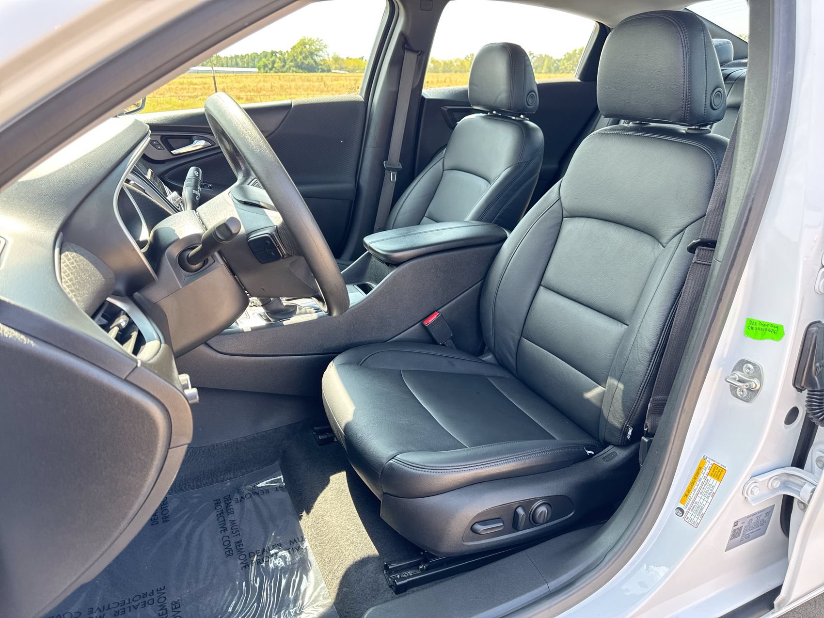 Used 2025 Chevrolet Malibu LT FWD image 11