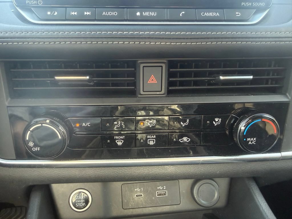 Used 2023 Nissan Rogue S AWD/4WD image 22