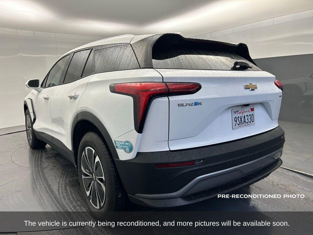 Used 2024 Chevrolet Blazer EV LT image 3