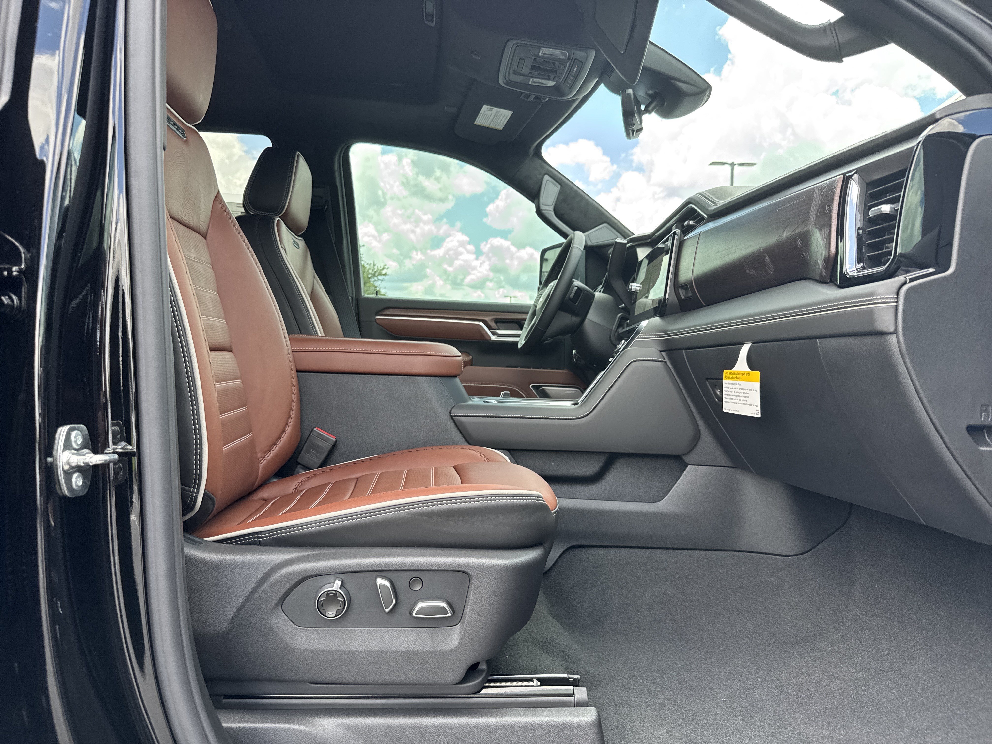 New 2026 GMC Sierra 2500 Denali Ultimate AWD/4WD image 31