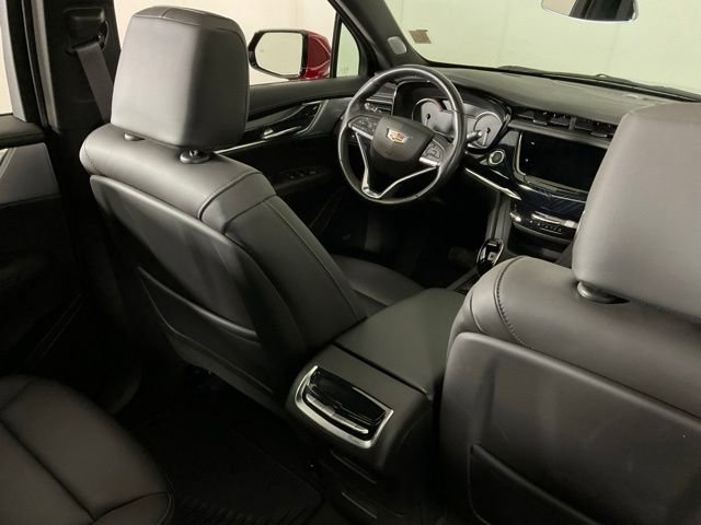 Used 2024 Cadillac XT6 Premium Luxury image 29