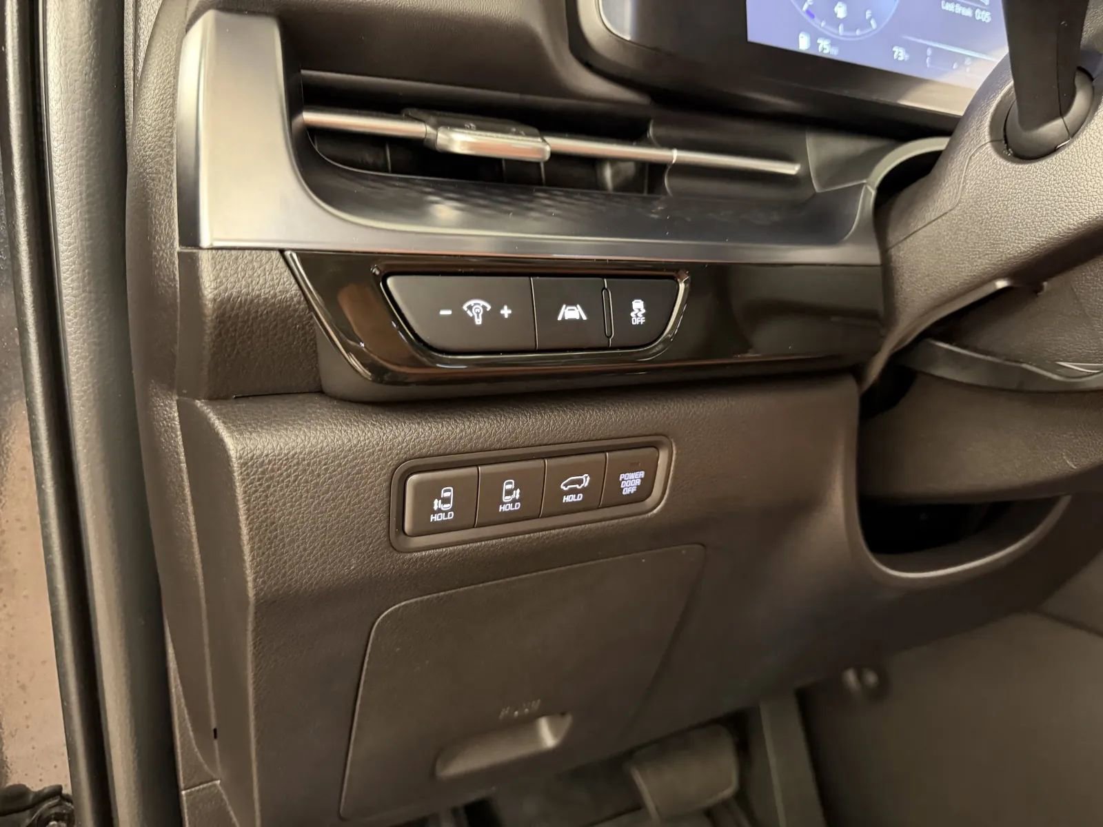Used 2024 Kia Carnival SX Prestige FWD image 18
