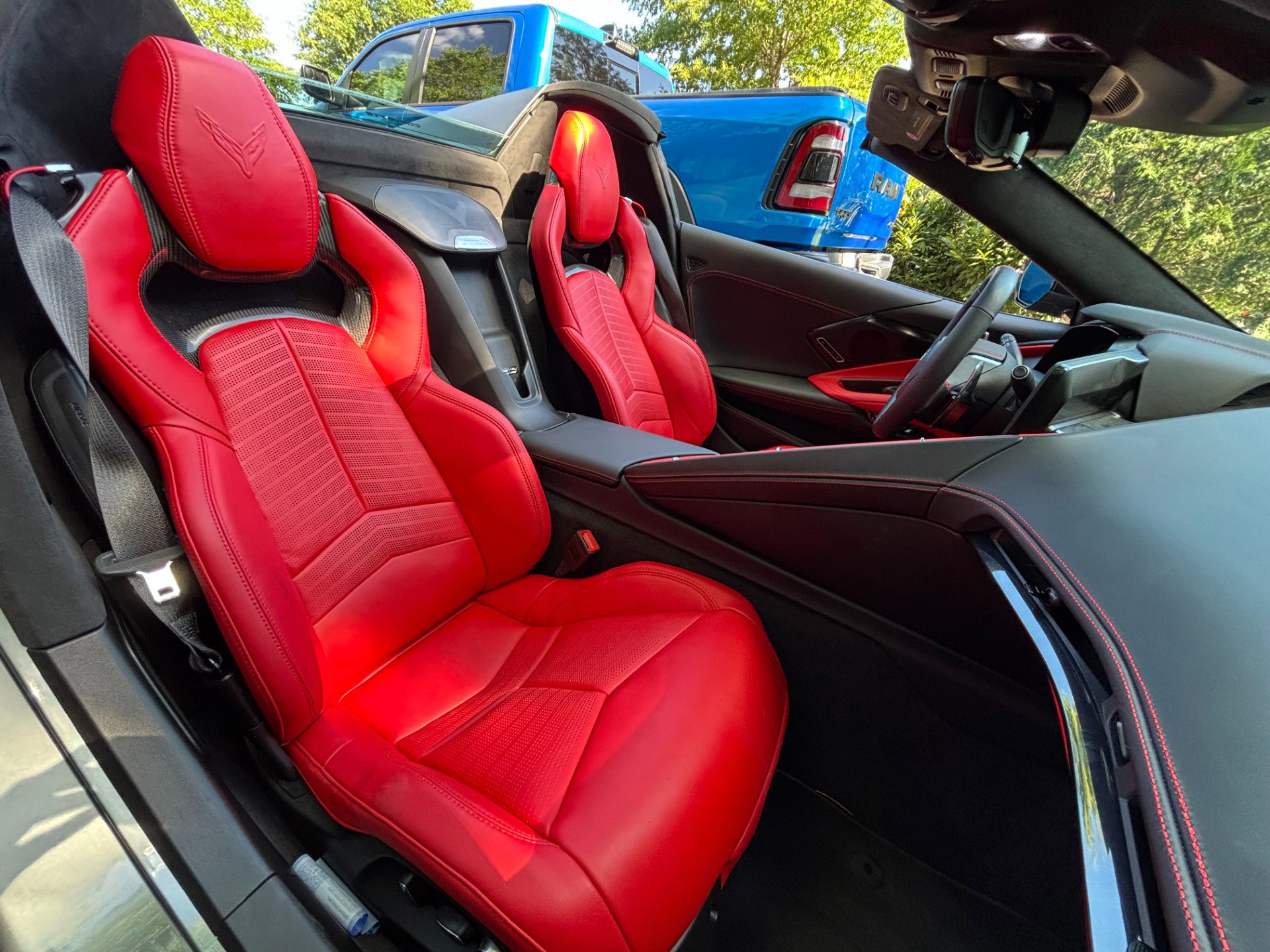 Used 2024 Chevrolet Corvette Stingray Premium Conv w/ Stealth Interior Trim Package RWD image 41