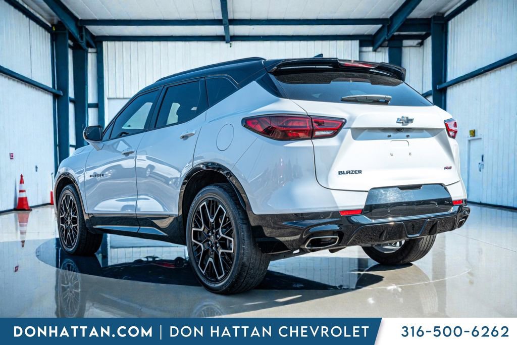 Used 2024 Chevrolet Blazer RS w/ Enhanced Convenience Package image 29