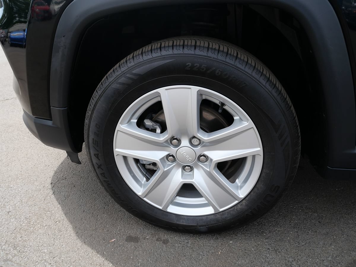 Used 2022 Jeep Compass Latitude w/ Convenience Group AWD/4WD image 35