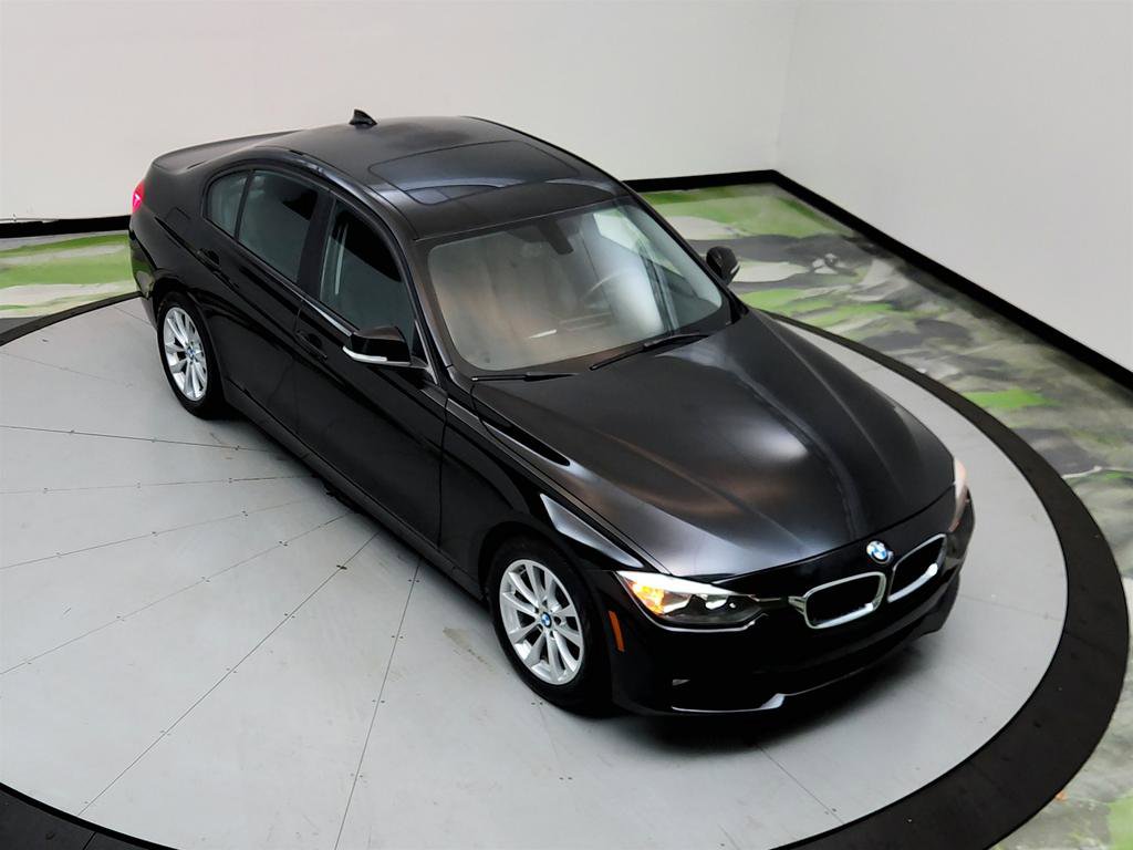 Used 2016 BMW 320i Sedan image 14