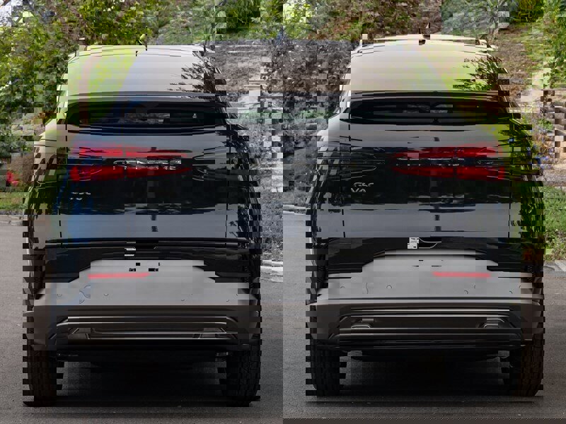 Used 2025 Genesis GV60 RWD image 7