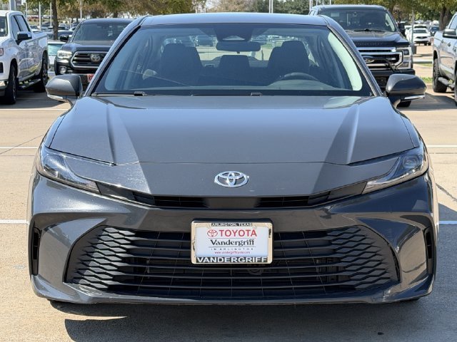 Used 2025 Toyota Camry LE FWD image 8