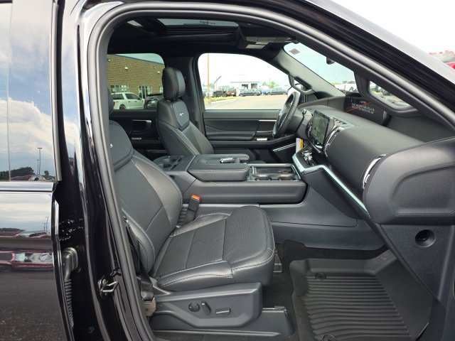 New 2025 Ford Expedition Max Platinum image 10