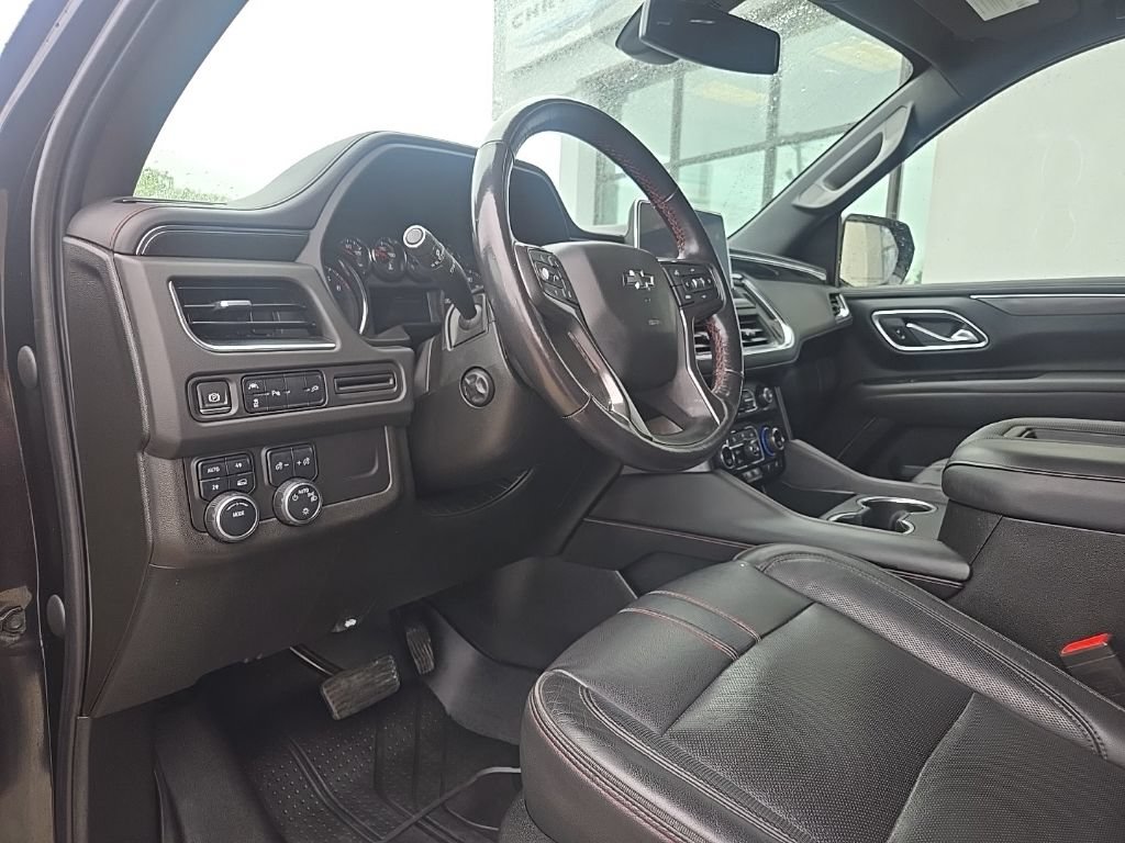 Used 2021 Chevrolet Tahoe RST w/ Luxury Package AWD/4WD image 37