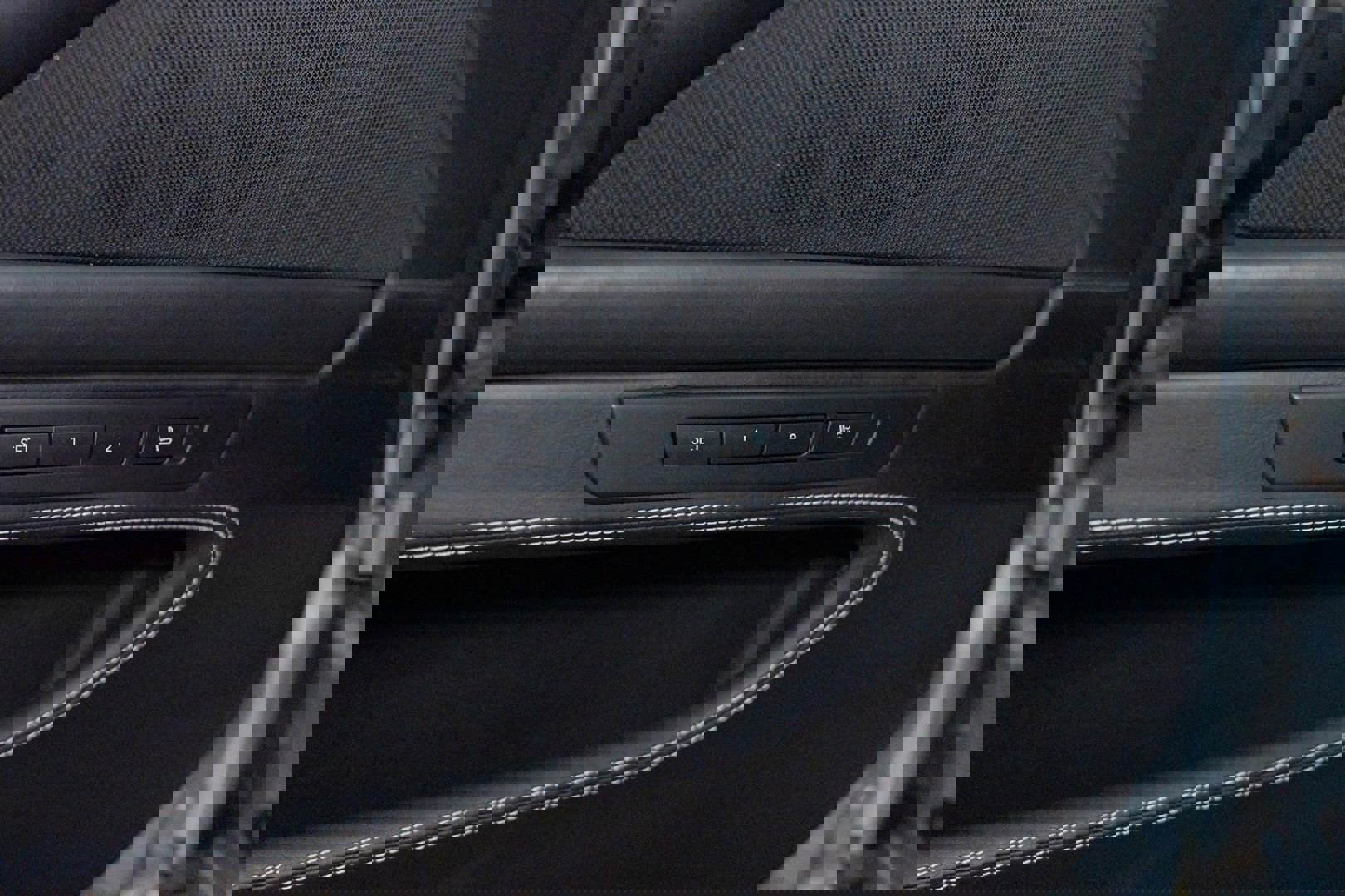 Used 2016 BMW M5 image 19