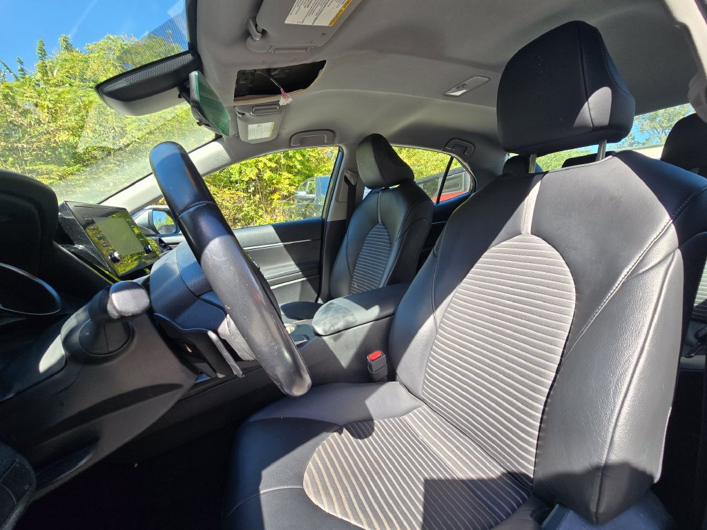 Used 2023 Toyota Camry SE FWD image 18