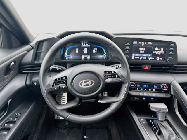 Certified 2026 Hyundai Elantra Sport FWD image 22