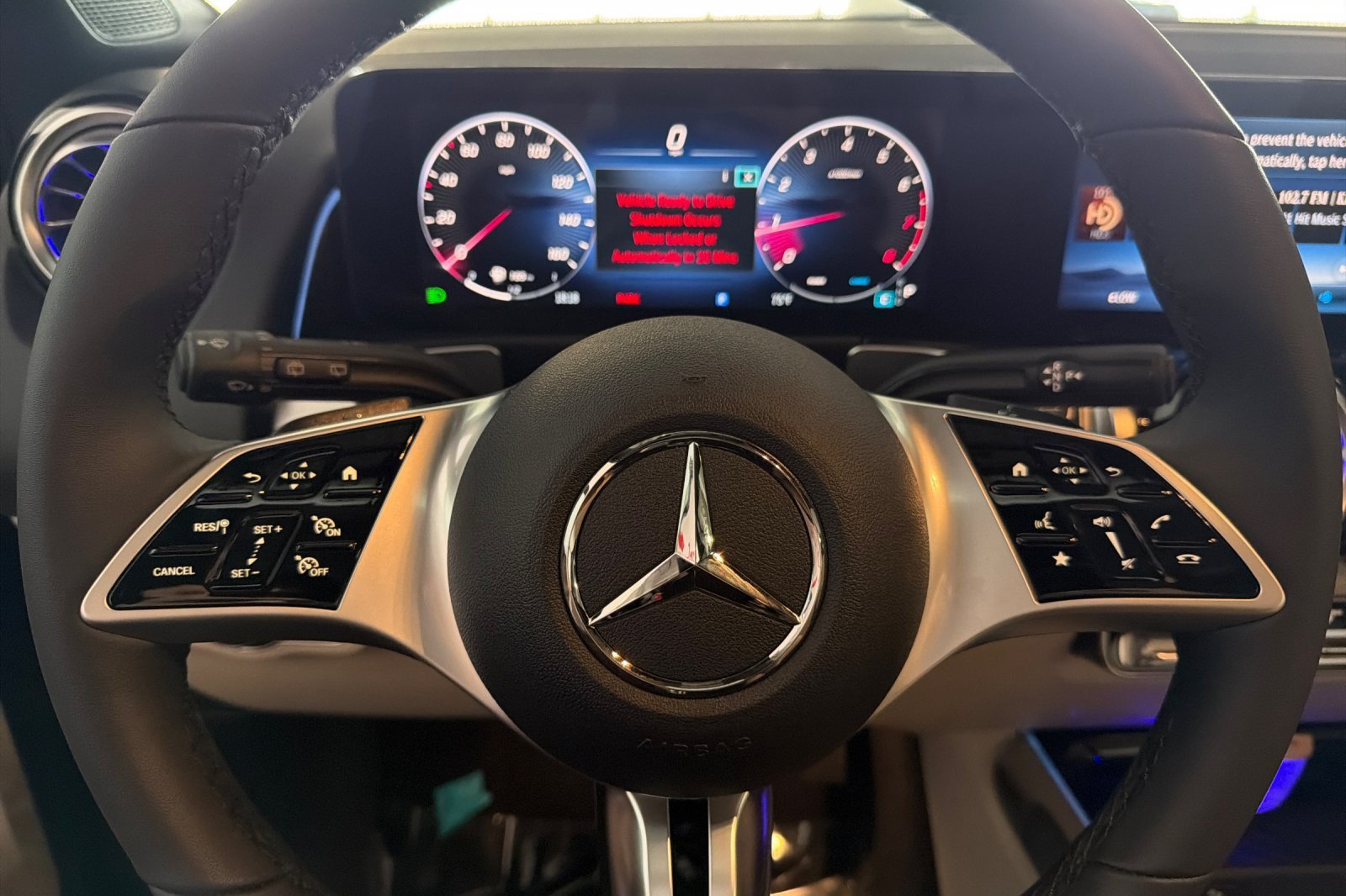 New 2026 Mercedes-Benz GLB 250 image 21