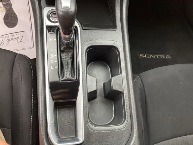 Used 2022 Nissan Sentra SV FWD image 18