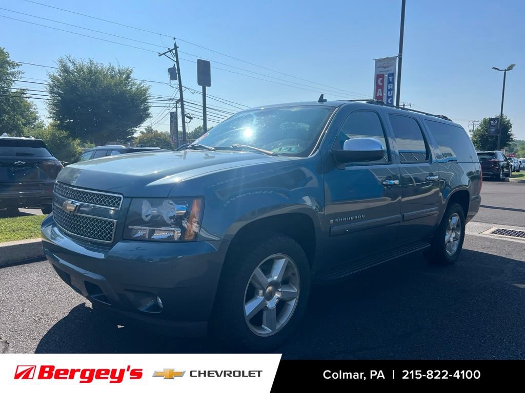 Used 2008 Chevrolet Suburban LTZ w/ LTZ Preferred Equipment Group AWD/4WD image 3