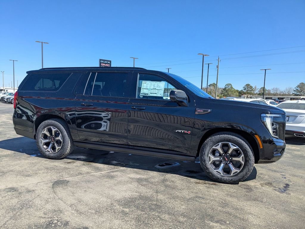 Certified 2025 GMC Yukon XL AT4 Ultimate w/ LPO, Floor Liner Package AWD/4WD image 11