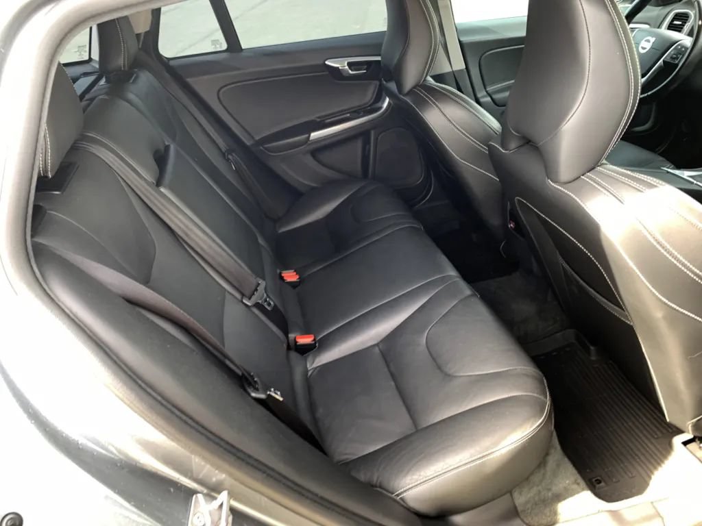 Used 2018 Volvo V60 T5 Dynamic w/ Vision Package AWD/4WD image 23