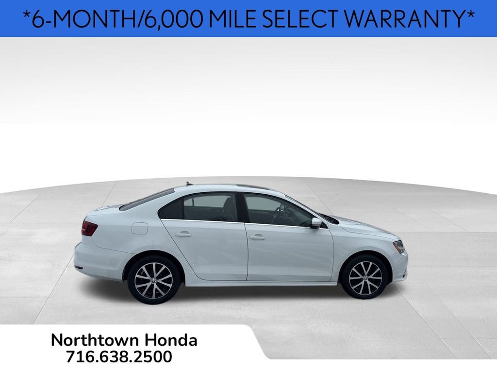 Used 2018 Volkswagen Jetta SE image 3