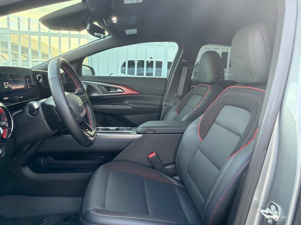Certified 2025 Chevrolet Equinox EV RS FWD image 8