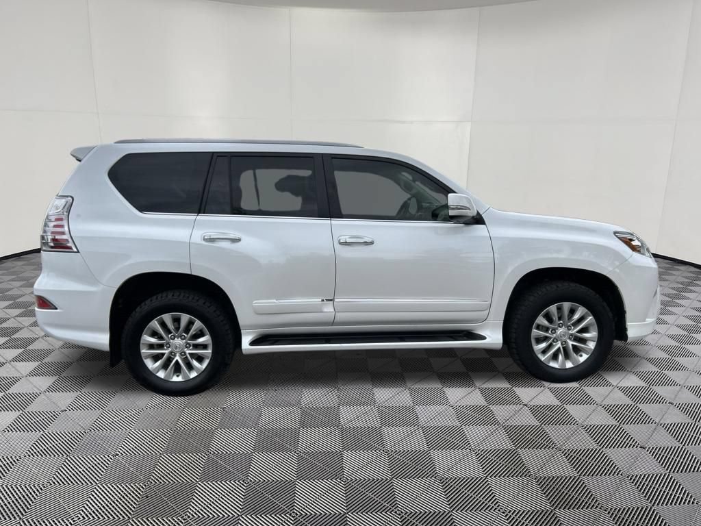 Used 2018 Lexus GX 460 Premium w/ Premium Package AWD/4WD image 10