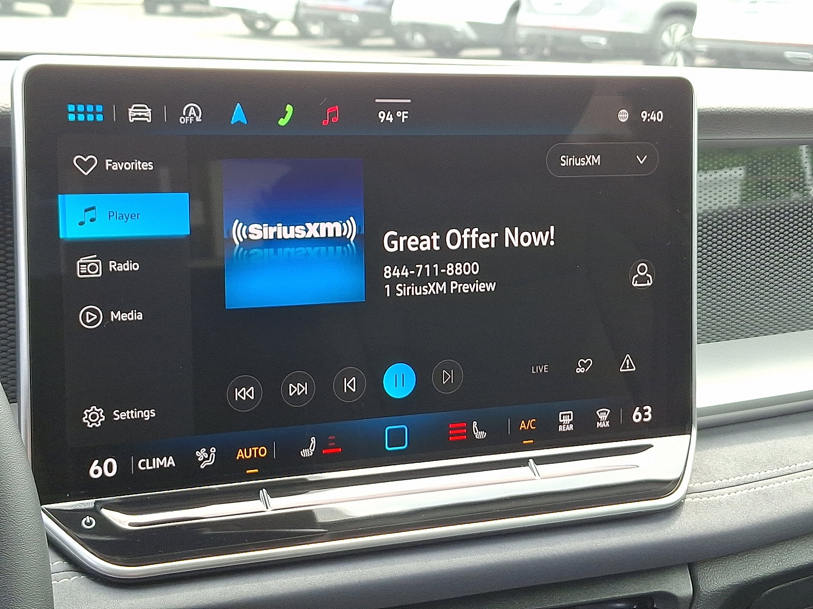 New 2025 Volkswagen Tiguan SE image 10