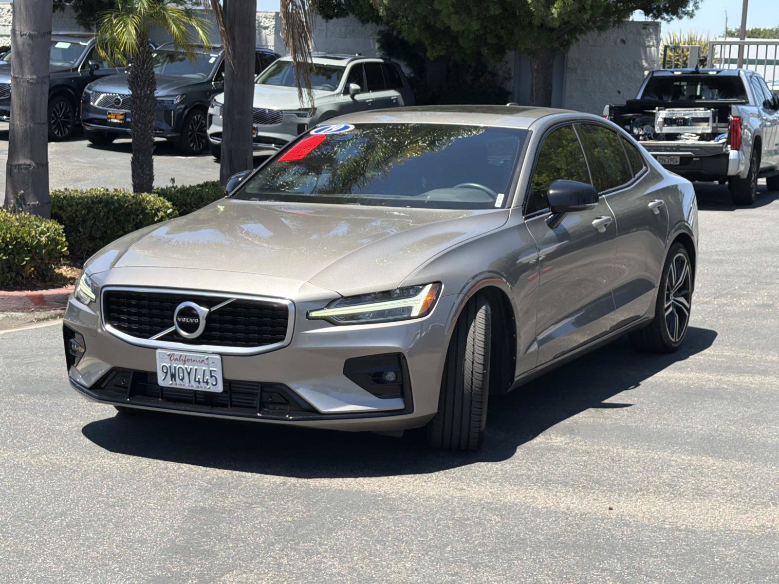 Used 2019 Volvo S60 T5 R-Design FWD image 3