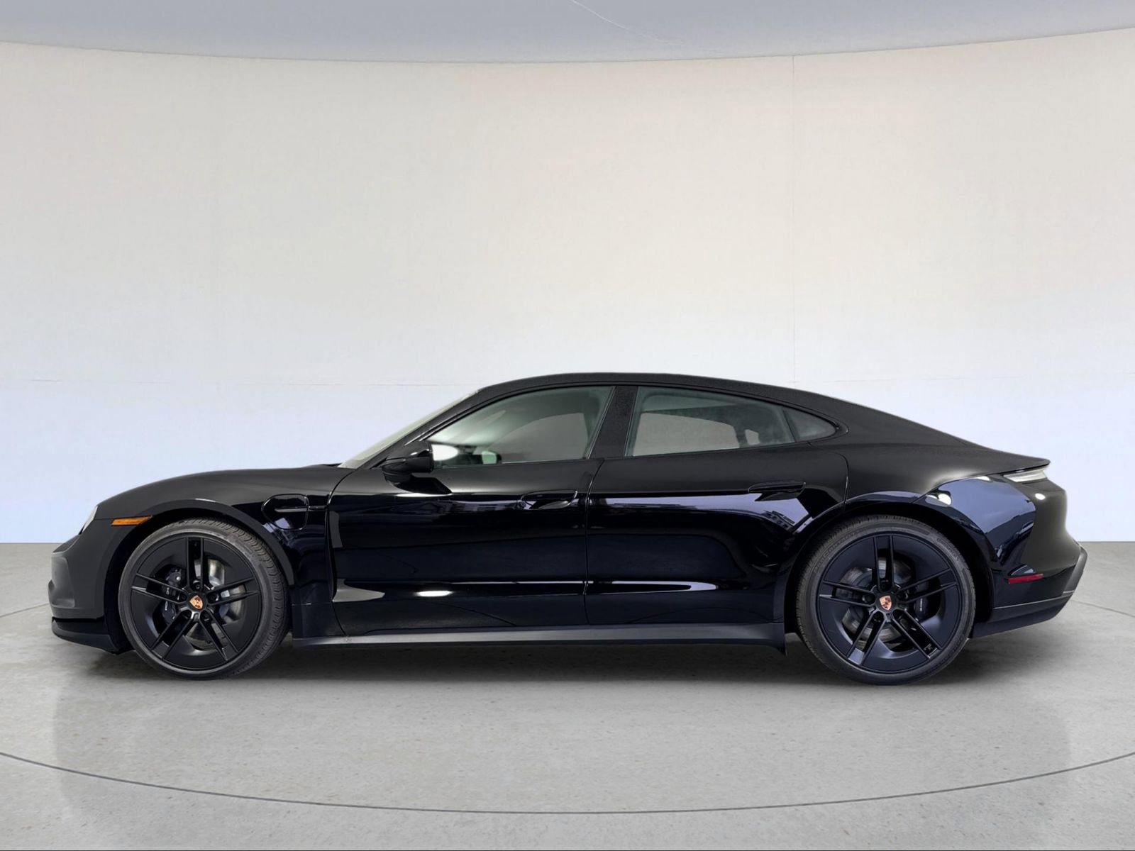 New 2026 Porsche Taycan video 2