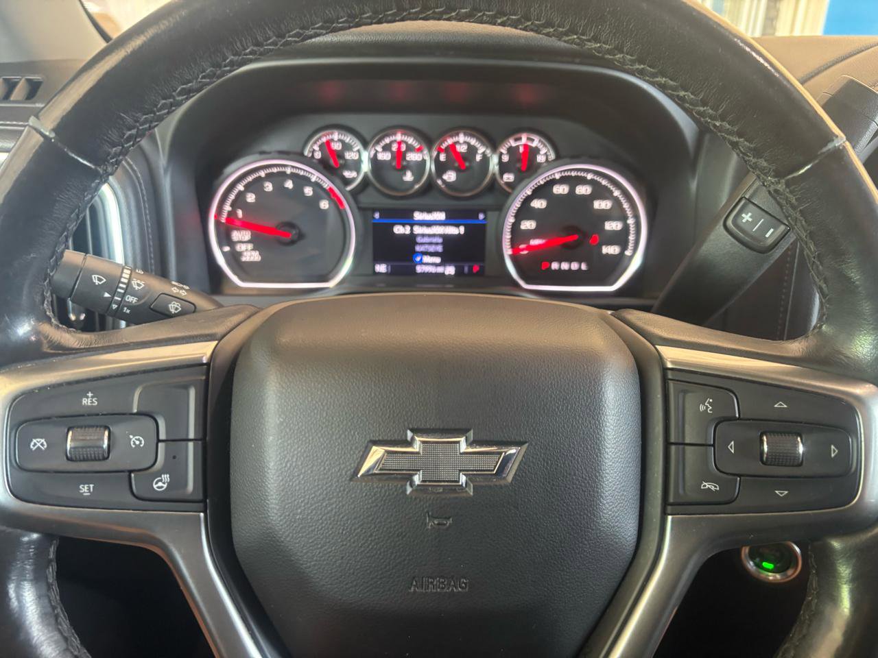 Used 2020 Chevrolet Silverado 1500 LT Trail Boss AWD/4WD image 15