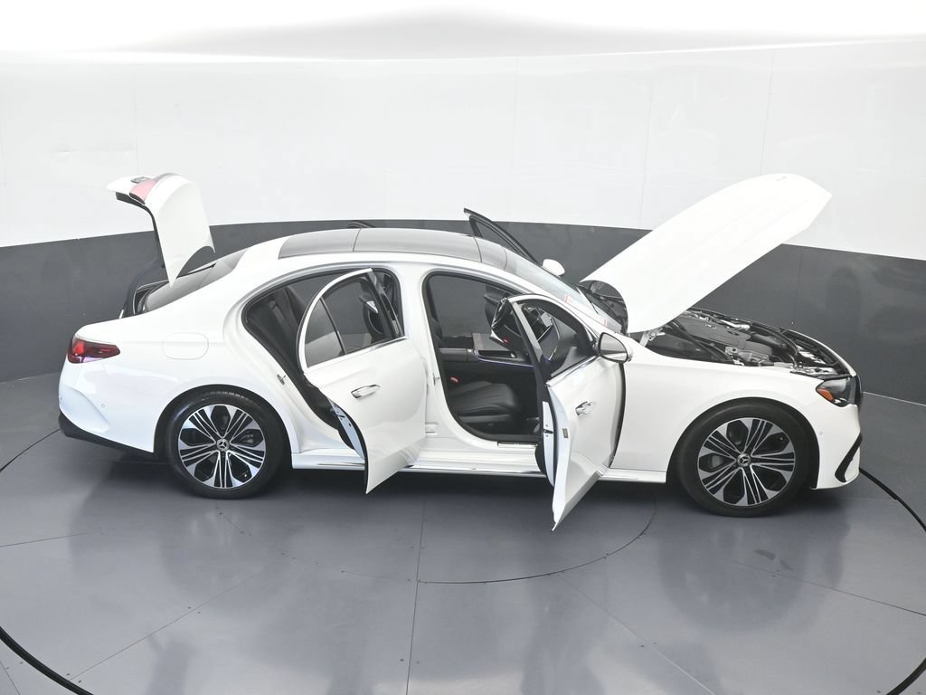 Used 2025 Mercedes-Benz E 350 Sedan image 78