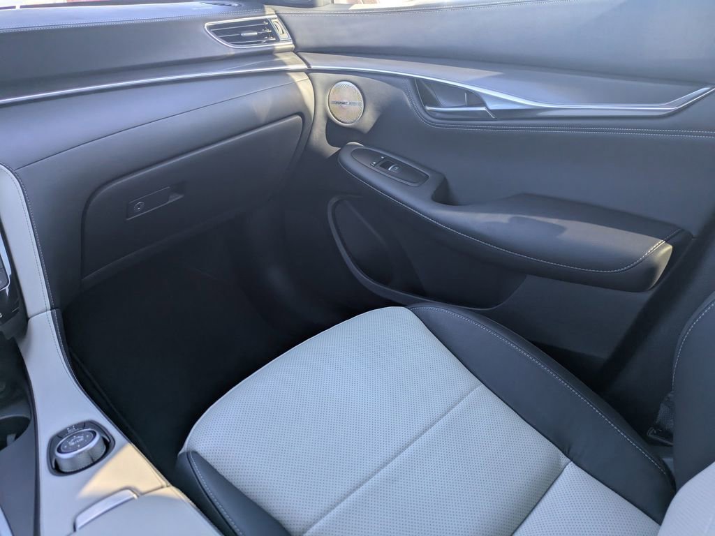 Certified 2025 INFINITI QX55 Essential image 17