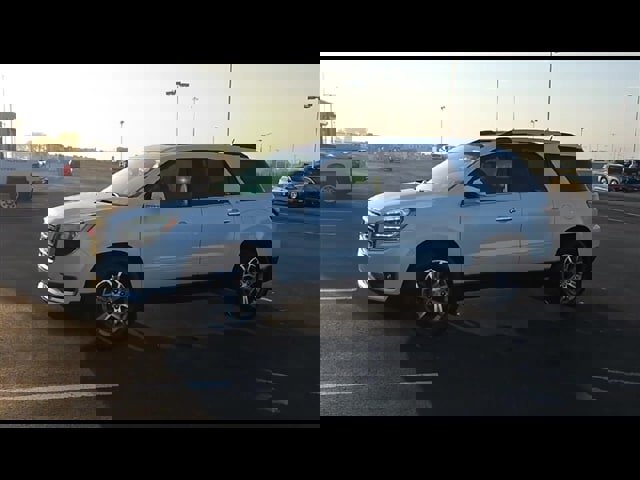 Used 2016 GMC Acadia SLT w/ Open Road Package image 5