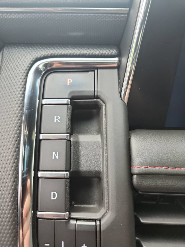 Certified 2022 Chevrolet Tahoe RST w/ Sport Performance Package AWD/4WD image 27