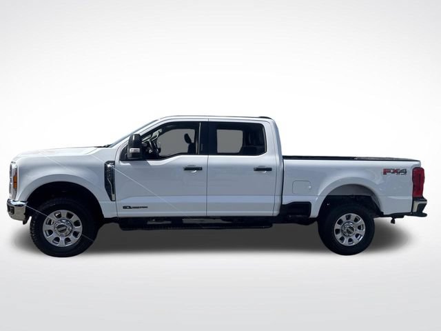 Used 2023 Ford F250 XLT w/ FX4 Off-Road Package AWD/4WD image 2