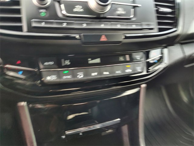 Used 2017 Honda Accord Sport image 26