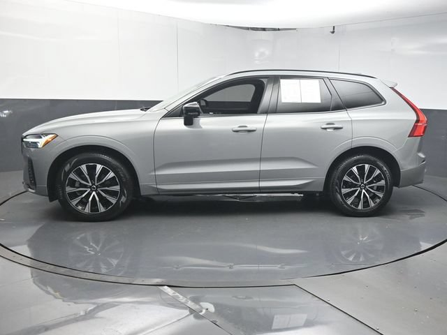 Used 2024 Volvo XC60 B5 Core AWD/4WD image 5