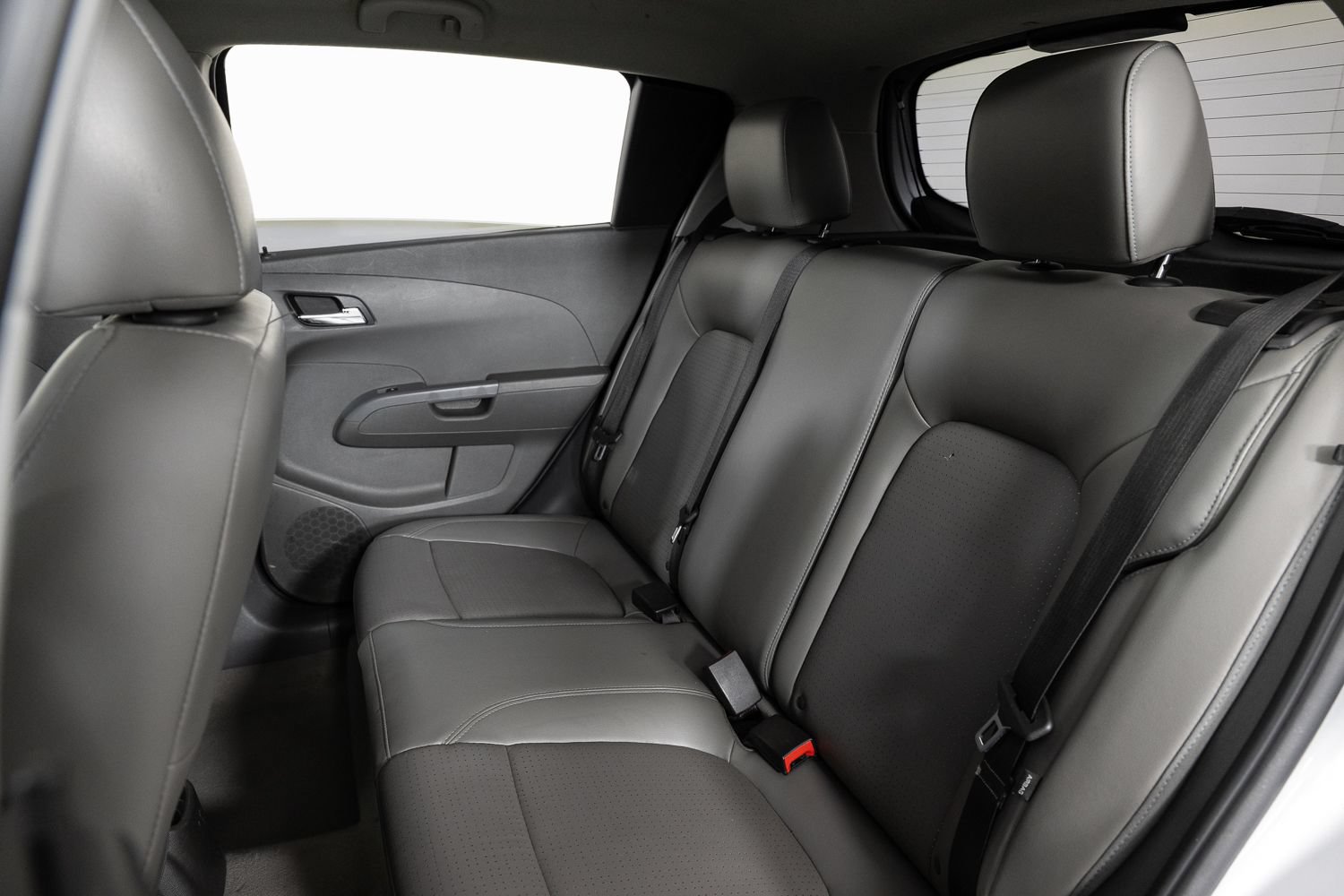 Used 2015 Chevrolet Sonic LTZ FWD image 19