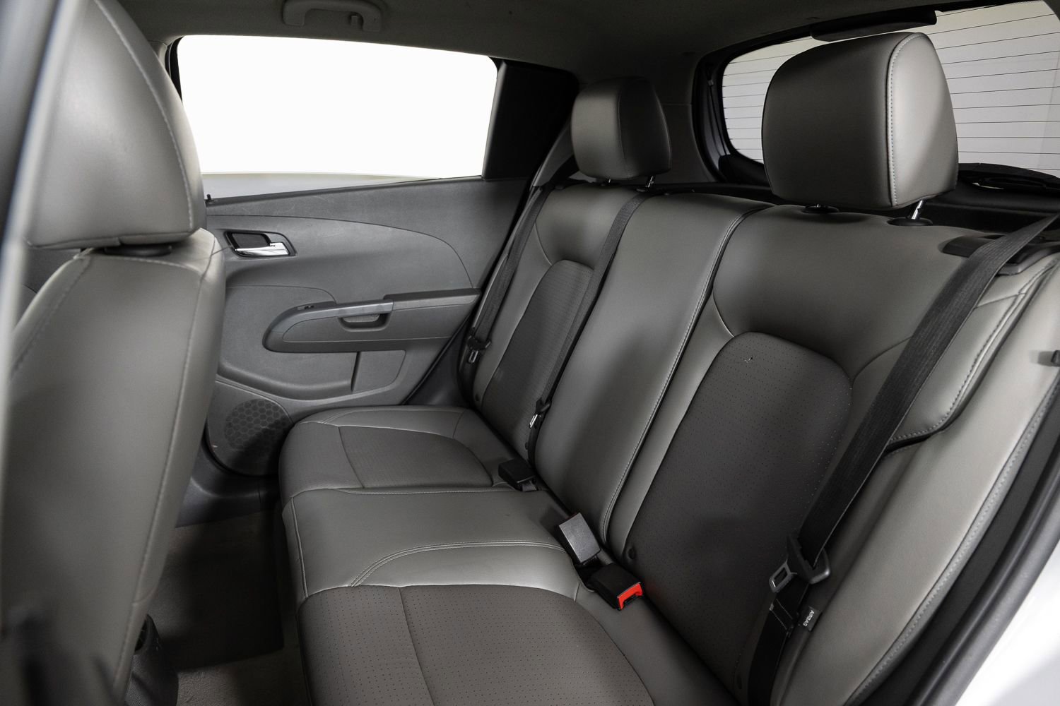 Used 2015 Chevrolet Sonic LTZ image 19