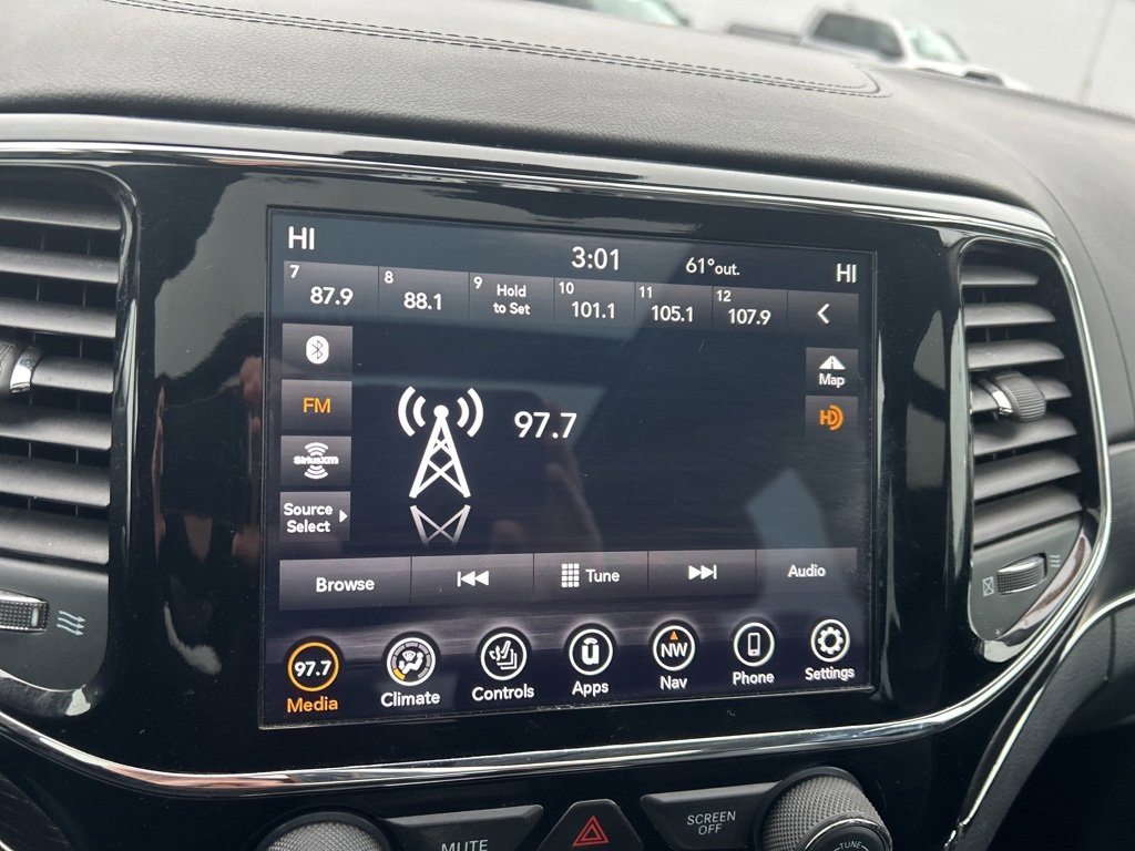 Used 2020 Jeep Grand Cherokee Summit w/ Platinum Series Group image 26