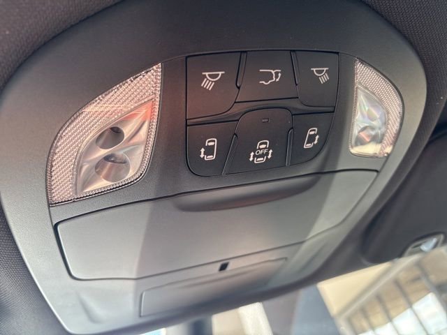 New 2026 Chrysler Pacifica Select w/ S Appearance Package image 22