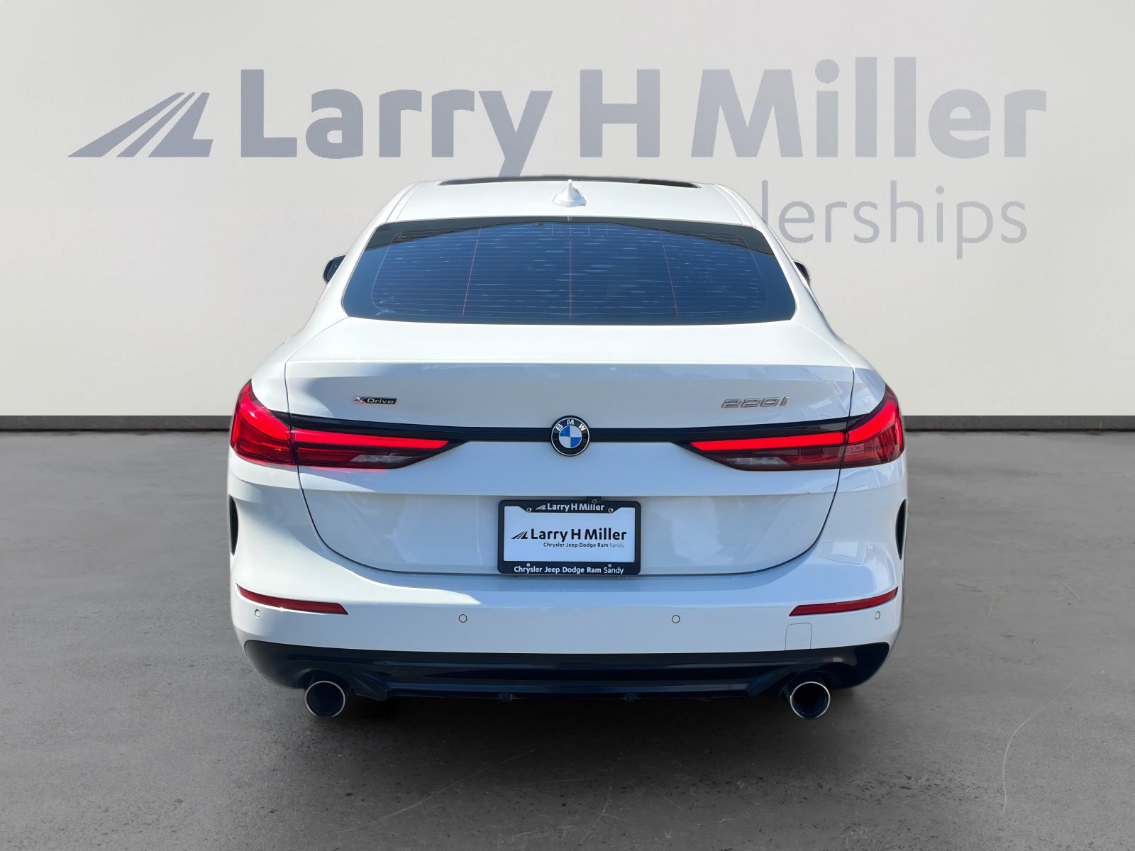 Used 2021 BMW 228i xDrive Gran Coupe w/ Convenience Package AWD/4WD image 4