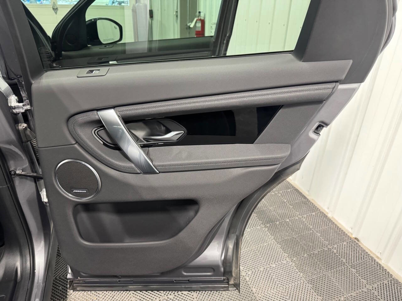 Used 2025 Land Rover Discovery Sport S AWD/4WD image 28