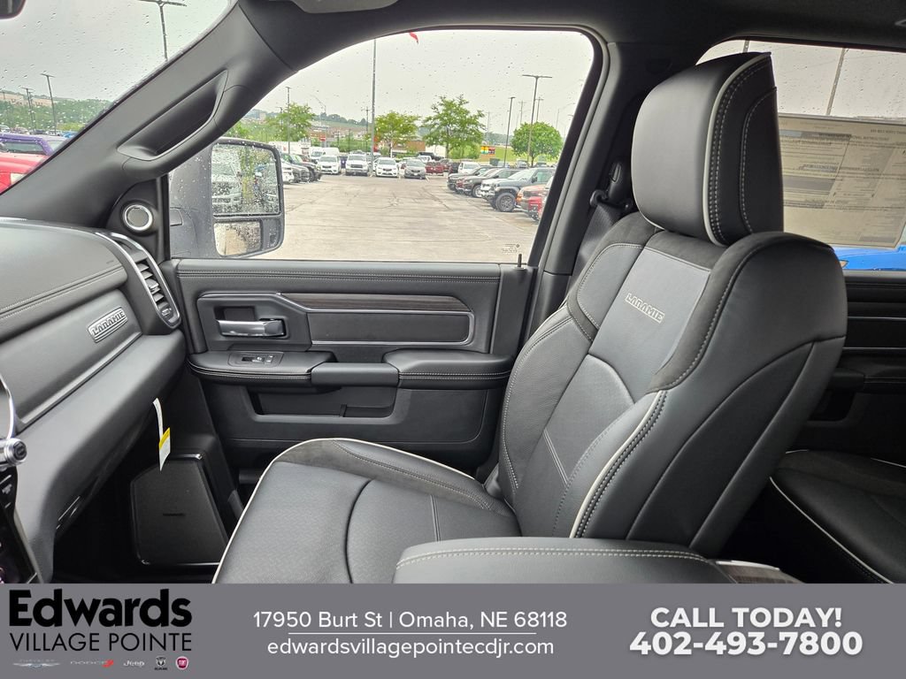 New 2026 RAM 3500 Laramie AWD/4WD image 24