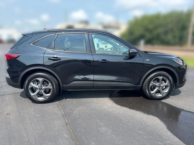 Used 2025 Ford Escape ST-Line AWD/4WD image 6