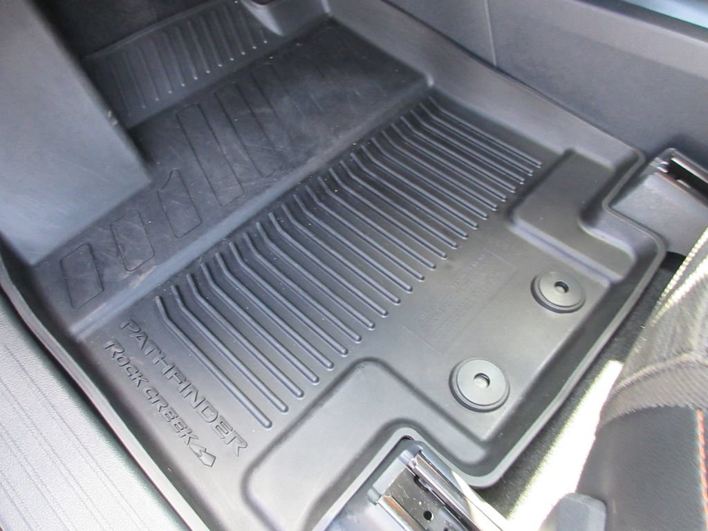 Used 2024 Nissan Pathfinder Rock Creek AWD/4WD image 27
