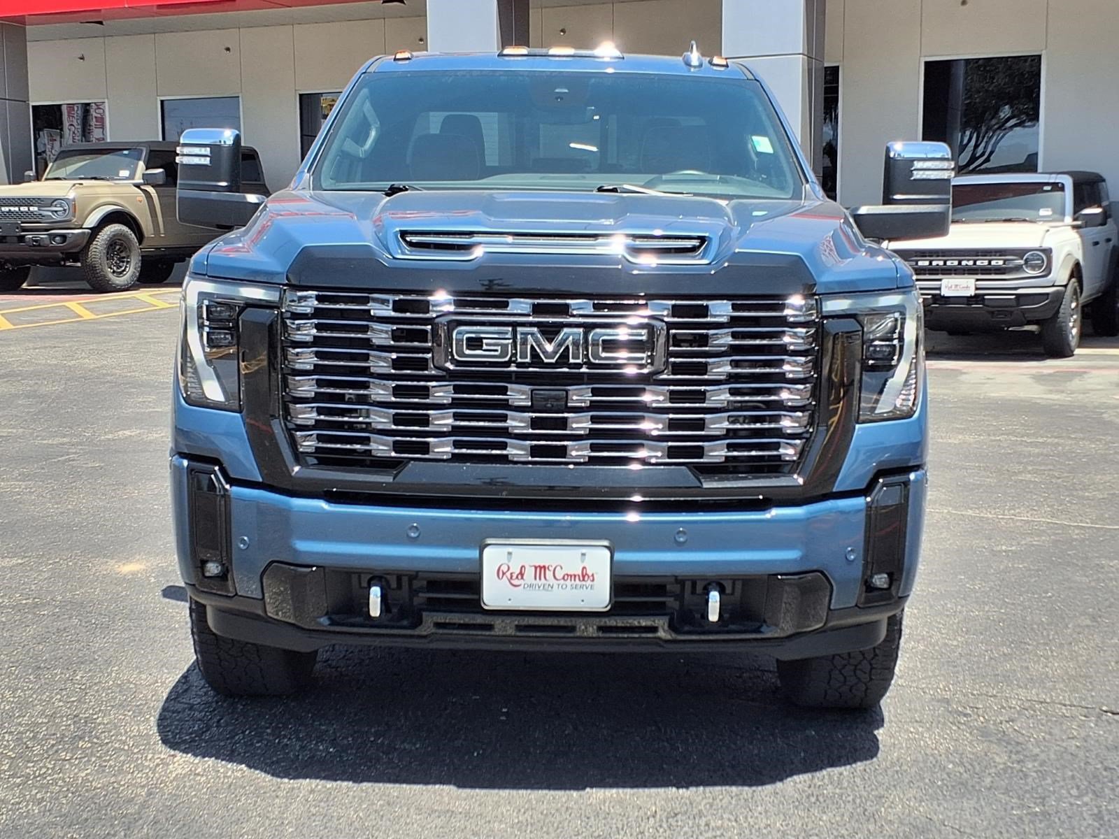 Used 2025 GMC Sierra 2500 Denali Ultimate w/ Max Trailering Package AWD/4WD video 2