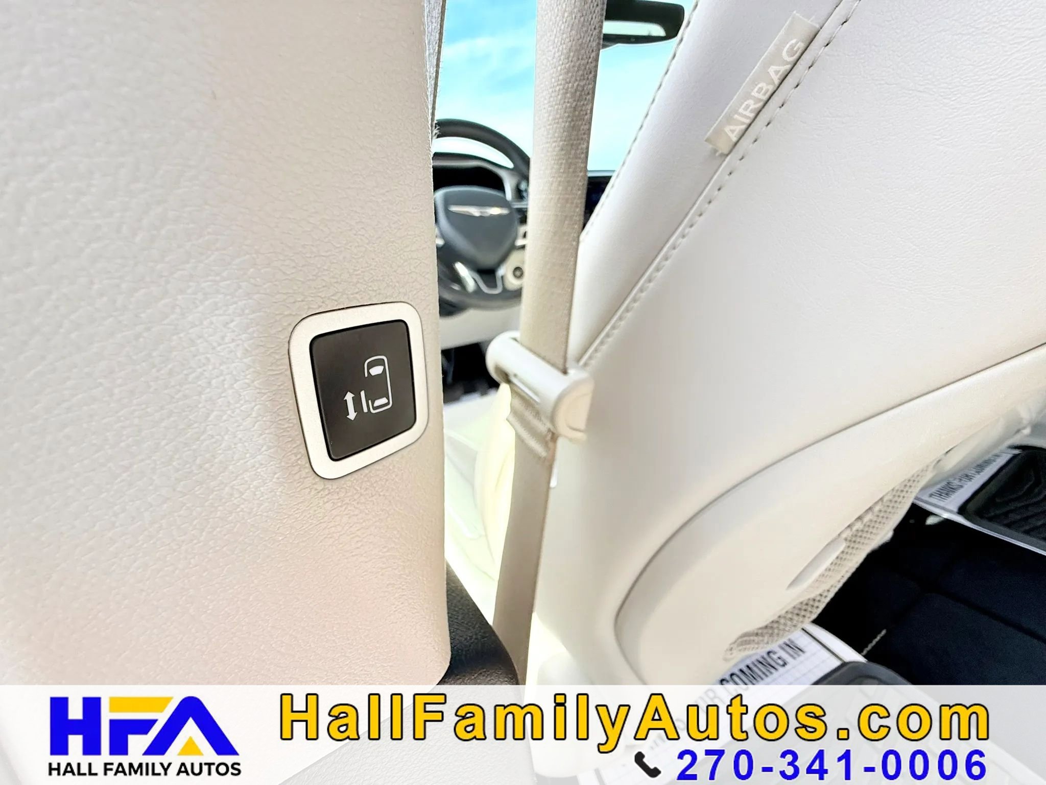 Used 2021 Chrysler Voyager Lxi image 35