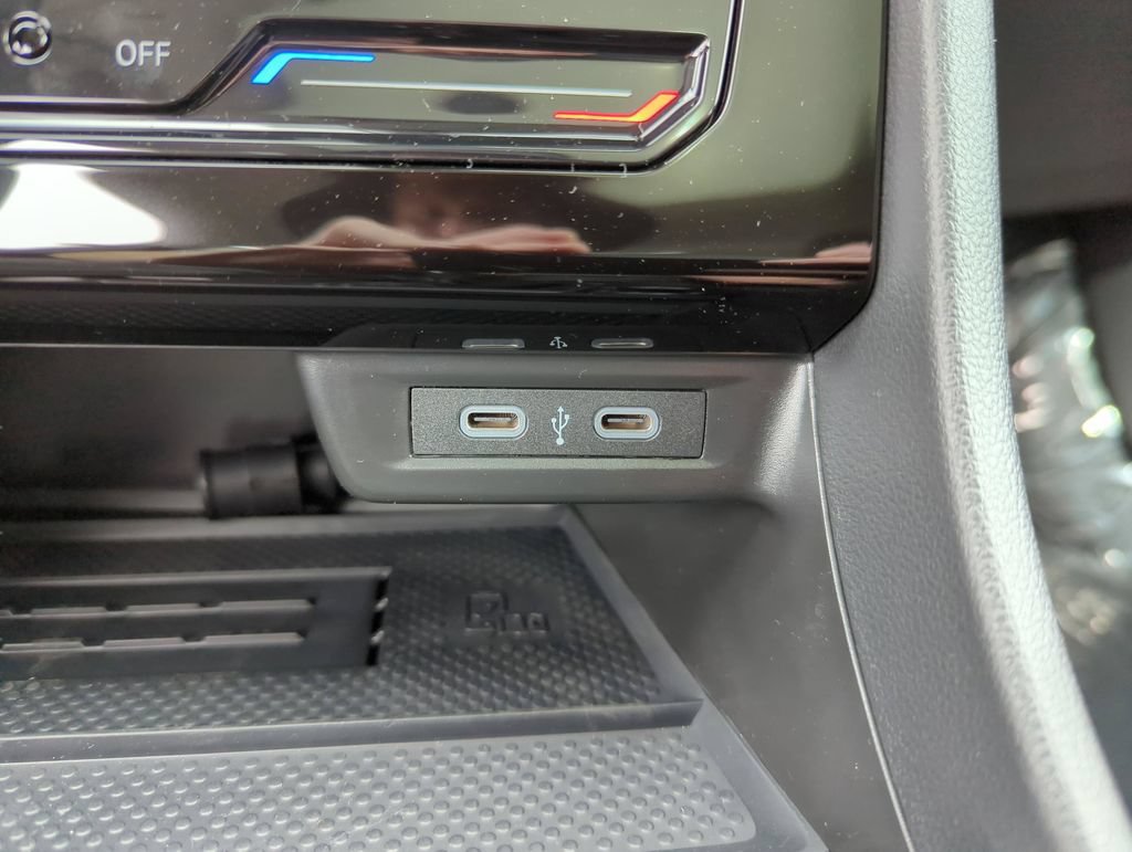 New 2026 Volkswagen Jetta SE FWD image 33