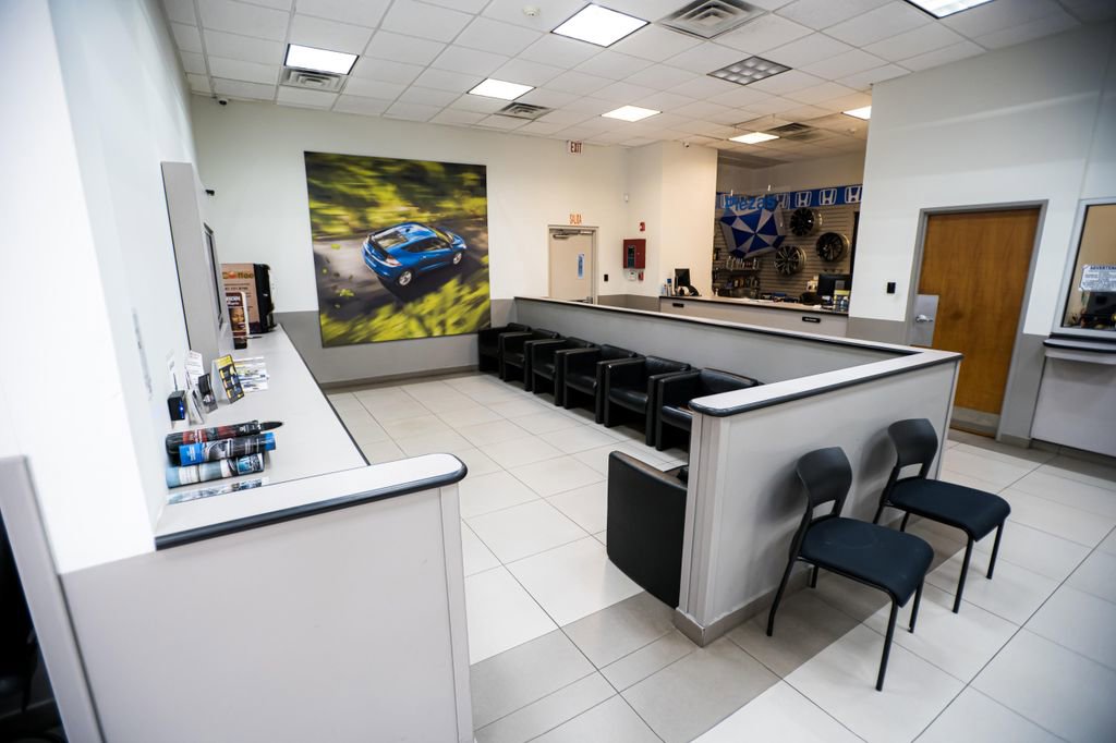 Used 2018 Honda CR-V LX image 18
